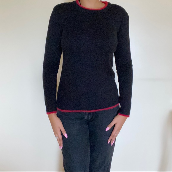 Suzy Shier Black & Red Sweater - Picture 3 of 4